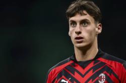 米兰体育揭晓AC米兰22岁后卫泰拉恰诺租借加盟克雷莫纳