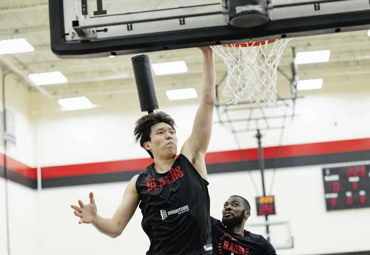 篮网8号秀零助攻，篮网后卫球员表现不尽如人意